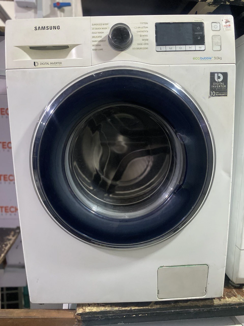 Samsung 9kg Eco bubbles front loader Auto wash & spin  washing machine